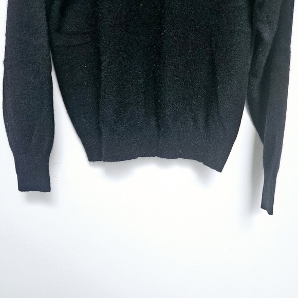 Vintage Hand Embroidered M/L Angora & Lambs wool  blend Pullover Knit Sweater - Picture 11 of 12